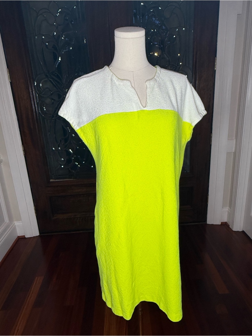 St. John Size 12 Neon Yellow & White Colorblock Shift Dress